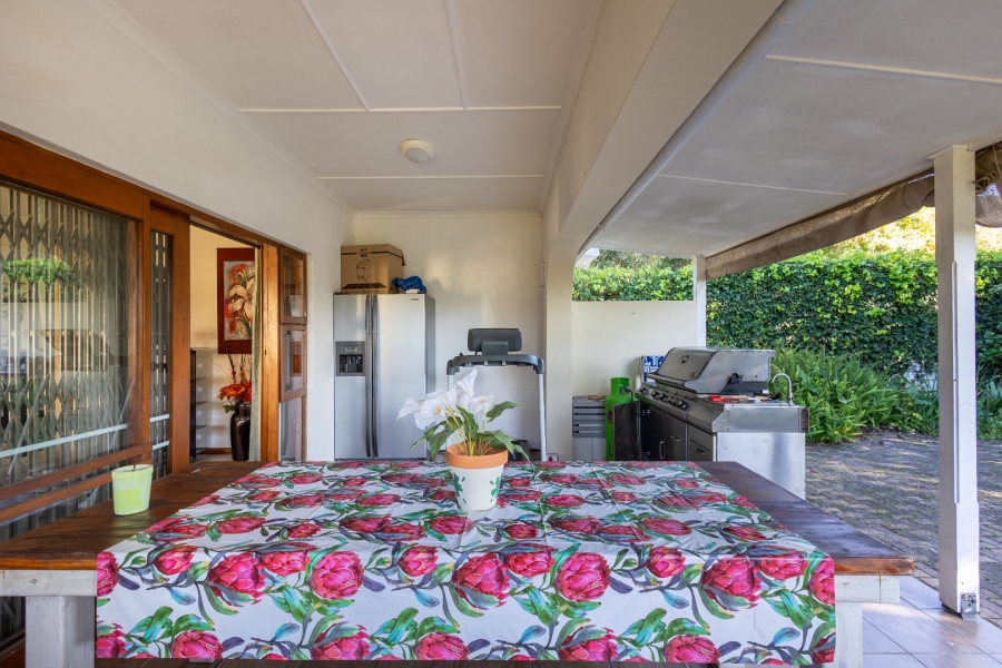 4 Bedroom Property for Sale in Lower Robberg Western Cape